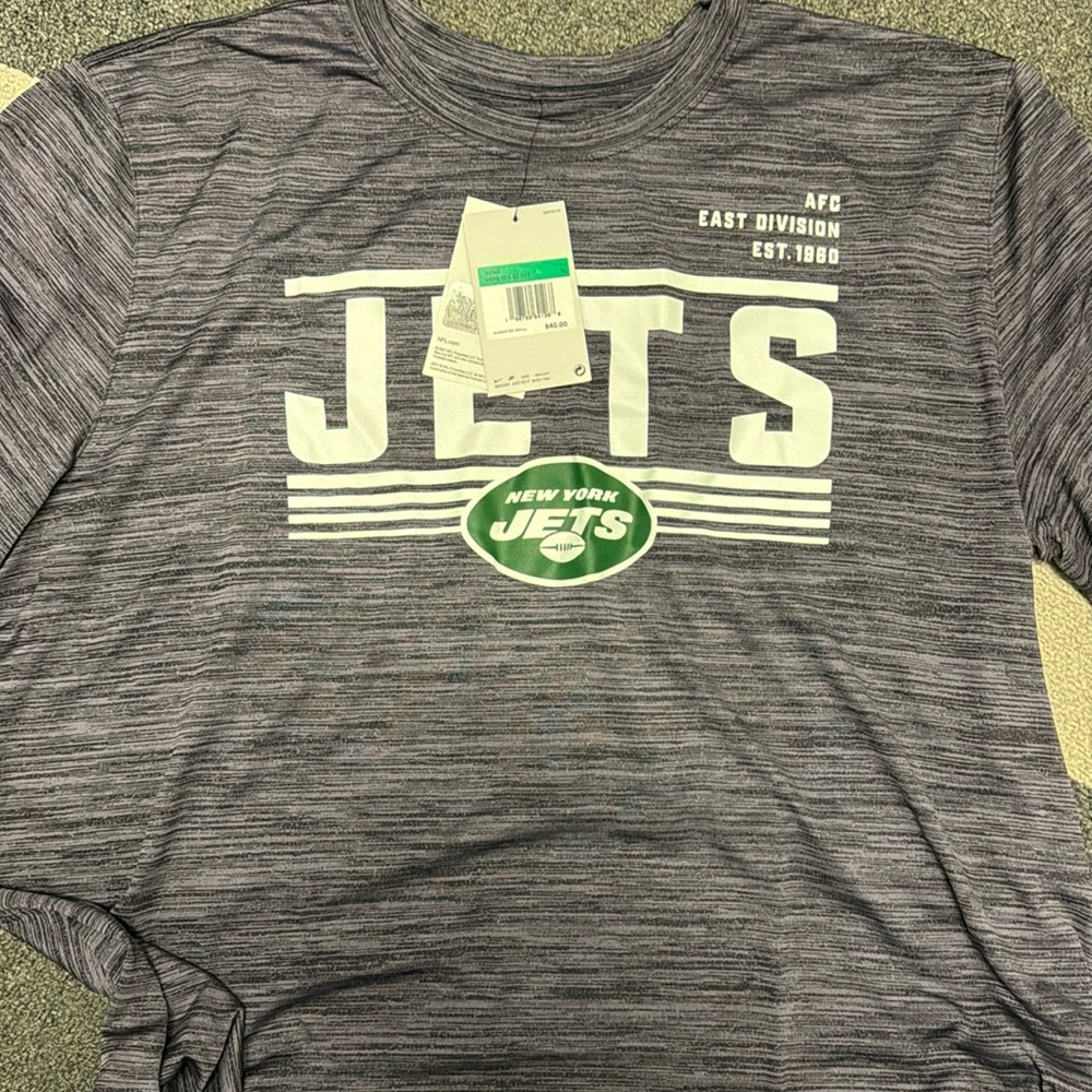NWT- New York Jets t-shirt